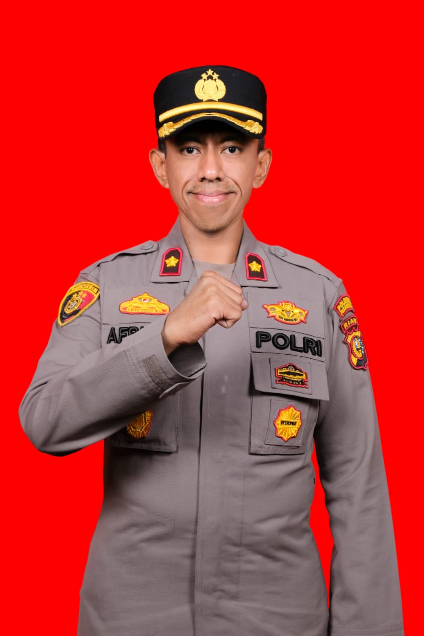 Polsek lima puluh tangkap dua pengedar barang haram di jalan Sudirman kota Pekanbaru